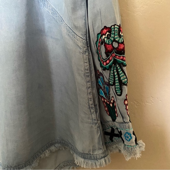 Vintage Collection Boho Charlie Floral Embroidered Tencel Denim Shirt Sz Medium - Picture 7 of 7